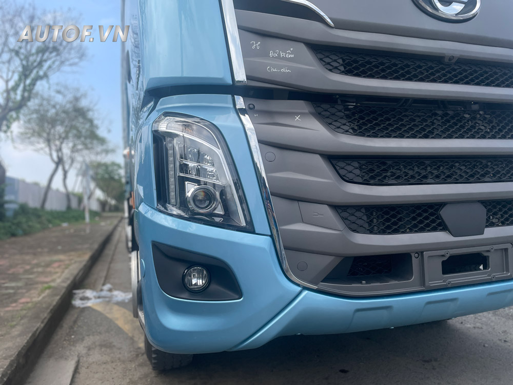 Xe tải Chenglong 5 chân H7 360Hp Thùng 9m7 (01/2026)